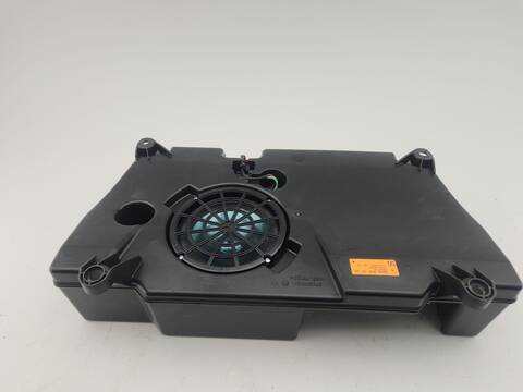 Foto 3ª: Altavoz Mercedes Clase A 140 A 200 CDI - D 176.008) 136CV 100KW [OM 651.930] (2014)