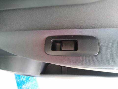 Foto 2ª: Botonera Elevalunas Nissan Qashqai ACENTA 141CV 104KW [MR20] (2011)