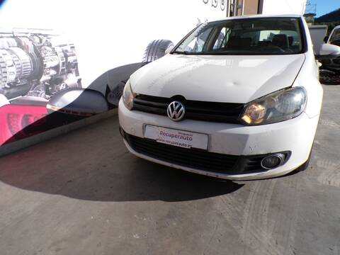 Paragolpes Delantero Volkswagen Golf CBD