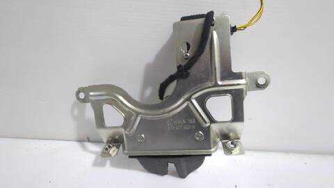 Foto 3ª: Cerradura Maletero Portón Volkswagen Phaeton 3.0 V6 TDI 4MOTION 240CV [CARB CEXA] (2002)