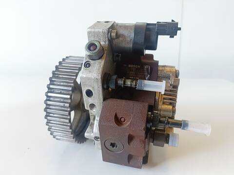 Foto 2ª: Bomba Inyeccion Renault Megane BERLINA 1.9 DCI DIESEL 120CV (2002)