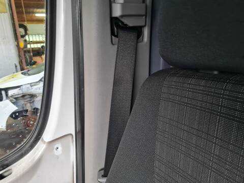 Cinturón Delantero Derecho Mercedes Sprinter 310/313/316 CDI 906.631/633/635/637) 95CV 70KW CAJA CERRADA