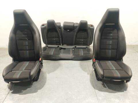 Foto 1ª: Asientos Traseros Mercedes Clase CLA 200 1.6 G 156CV 115KW 117.943 SHOOTING BRAKE X117) [270910] (2018)