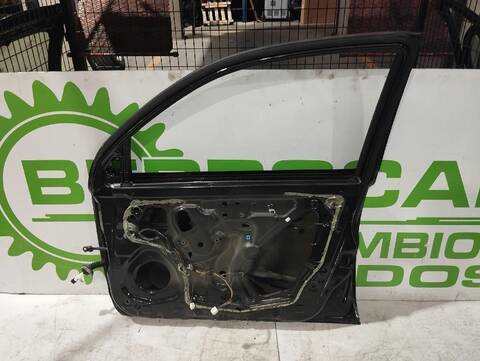 Foto 3ª: Puerta Delantera Derecha Nissan Micra 1.2 CAT 80CV [CR12DE] (2002)