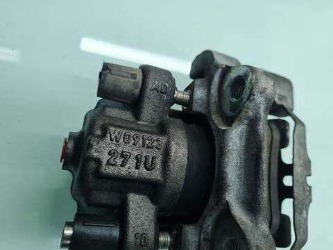 Foto 3ª: Pedal Embrague Bmw Serie 1 114 116D 116CV 85KW [B37U] (2016)
