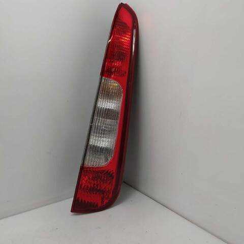 Foto 2ª: Piloto Trasero Derecho Ford Focus 1.6 TDCI 90CV (2004)