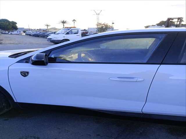 Puerta Delantera Izquierda Peugeot 408 GT 131CV 96KW