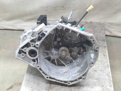 Foto 2ª: Caja Cambios Dacia Duster TCE 130 EXTREME