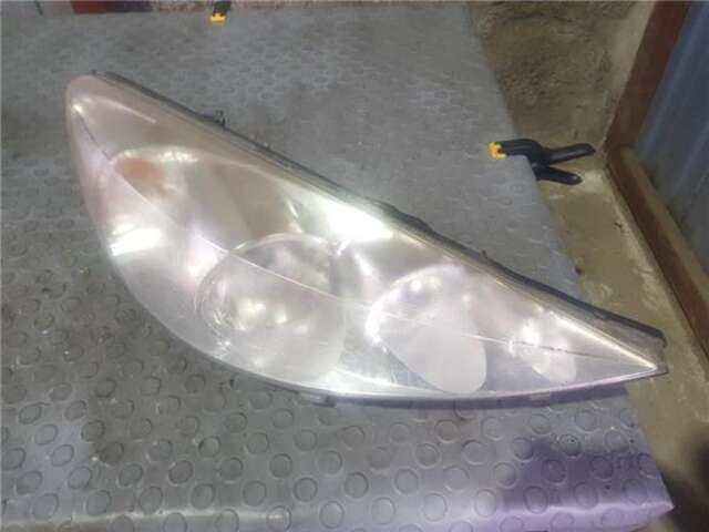 Faro Derecho Peugeot 206 1.4 BÁSICO [1.4 LTR. - 50 KW HDI]