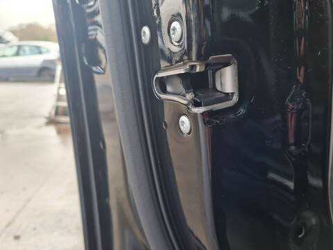 Foto 1ª: Cerradura Puerta Delantera Izquierda Mercedes Clase B 150 B 180 CDI BE 246.200) 109CV 80KW [651901] (2013)