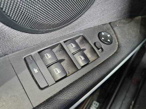 Foto 1ª: Botonera Elevalunas Bmw Serie 3 315 325I BERLINA 218CV 160KW [N52B25A] (2005)