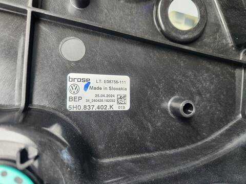 Foto 3ª: Elevalunas Eléctrico Delantero Derecho Volkswagen Golf STYLE 115CV [DXDE] (2024)