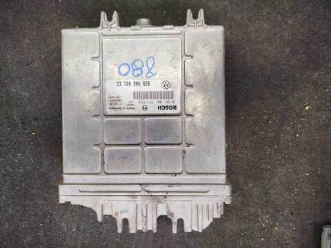 Foto 1ª: Centralita Motor ECU Volkswagen Passat BERLINA (1996)