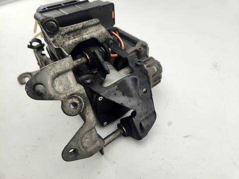 Foto 3ª: Bomba de Suspension Mercedes Clase C 160 C 350 T E 205.247) 279CV FAMILIAR [274920] (2015)