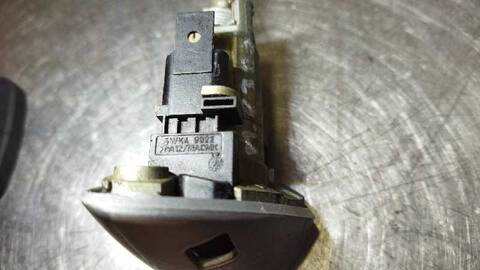 Foto 1ª: Cerradura Puerta Delantera Izquierda Mercedes Clase C 160 COUPE 129CV 95KW (2000)