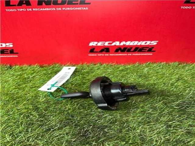 Foto 4ª: Tapa Exterior Combustible Mercedes Vito 109/111 CDI WORKER COMPACTA CDI CAT 114CV 84KW FURGON [R9M 503] (2018)