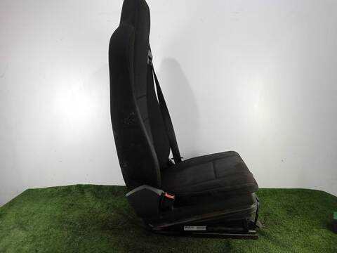 Foto 3ª: Asiento Delantero Izquierdo Mercedes Atego 1321 LS 4X2 211CV 155KW [OM 934 LA.6-6] (2016)