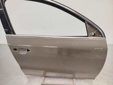Foto 4ª: Puerta Delantera Derecha Volkswagen Passat 1.8 TSI 160CV 118KW [CDAA] (2011)