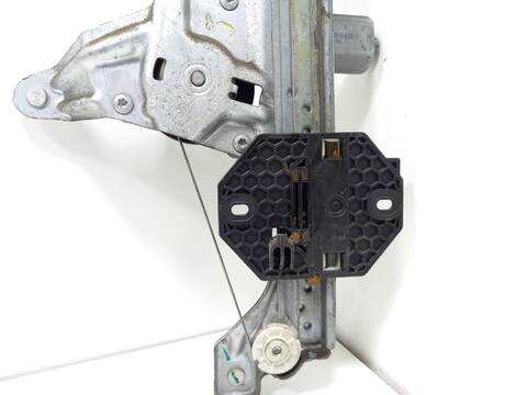 Foto 2ª: Elevalunas Manual Trasero Izquierdo Dacia Sandero H4B4 (2018)