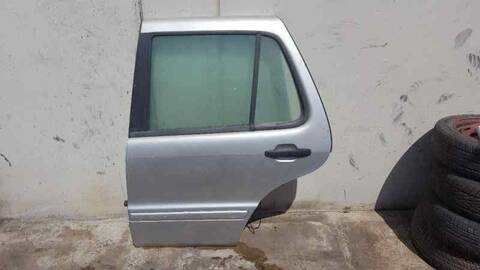 Foto 3ª: Puerta Trasera Izquierda Mercedes Clase ML 230 VERSION INDEFINIDA (1997)