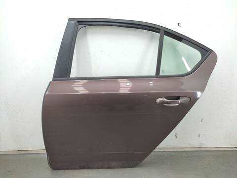 Puerta Trasera Izquierda Skoda Octavia 1.6 TDI 105CV 77KW