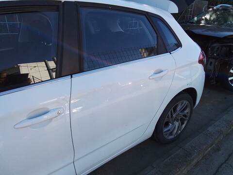 Foto 4ª: Puerta Trasera Izquierda Citroen C4 1.6 HDI FAP 92CV 68KW [9H06] (2015)