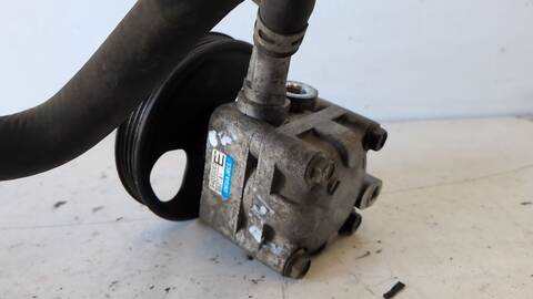 Foto 3ª: Bomba de Direccion Nissan Primera ACENTA 1.8 16V CAT 116CV (2001)