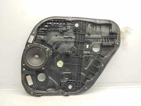 Foto 1ª: Elevalunas Manual Trasero Derecho Kia Carens BASIC 116CV 85KW [D4FD] (2017)