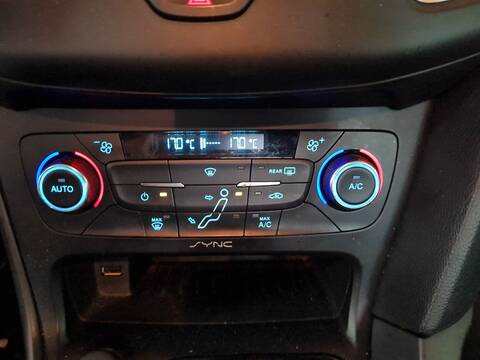 Foto 2ª: Mando Climatizador Ford Focus 1.0 ECOBOOST 125CV 92KW [M1DA] (2018)