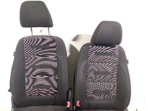 Foto 3ª: Asientos Traseros Volkswagen Tiguan SPORT 140CV 103KW [CBAB] (2008)
