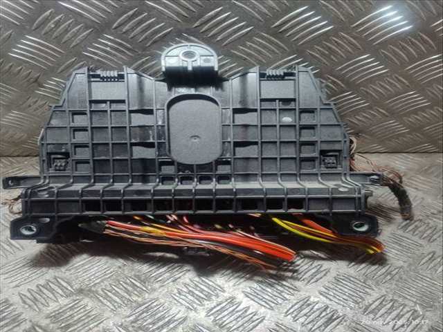 Foto 3ª: Caja Reles Fusibles Mercedes Clase A 140 M266920 (2007)