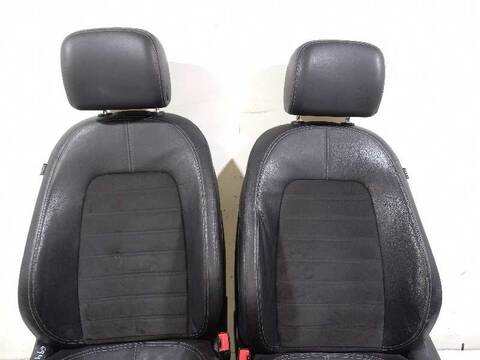 Foto 3ª: Asientos Traseros Volkswagen CC BASIS BLUEMOTION 170CV 125KW [CFGB] (2012)