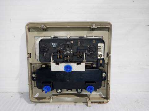 Foto 3ª: Luz Interior Land Rover Discovery TDV6 HSE 245CV 180KW [306DT] (2010)
