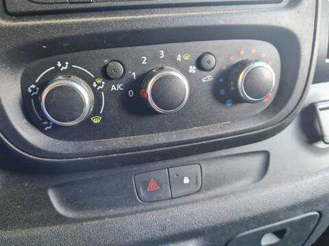Mando Calefacción A. A. Renault Trafic L1H1 3 0T 170CV 125KW FURGON