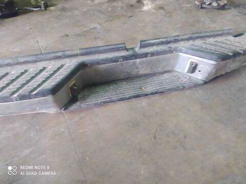 Foto 3ª: Paragolpes Trasero Nissan Navara TD DOBLE CABINA 4X4 133CV 98KW PICK-UP D22) [YD25DDTI] (2003)