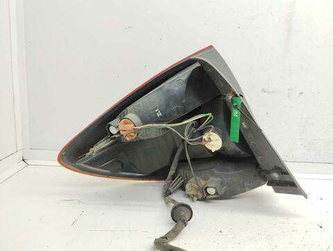 Foto 2ª: Piloto Trasero Derecho Kia Rio 82CV 60KW (2005)