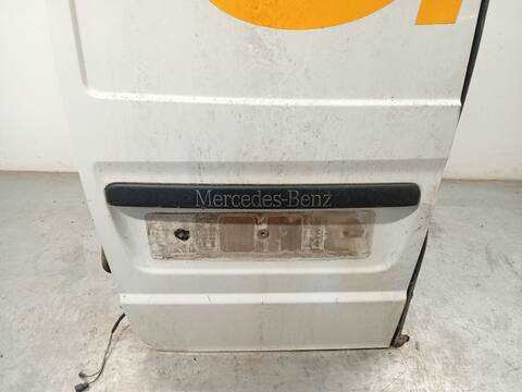 Foto 2ª: Puerta Trasera Izquierda Mercedes Vito 111 CDI 639.601 639.603 639.605) 109CV 80KW FURGONETA [646982] (2005)