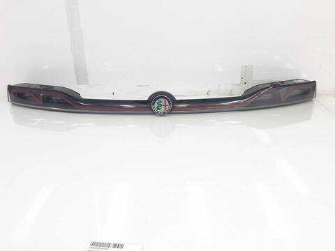 Piloto Trasero Central Alfa Romeo Tonale SPRINT