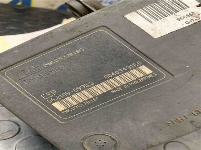 Foto 3ª: Centralita Abs Mazda 3 1.600 HDI109-110CV/80-81KW [Y6] (2008)