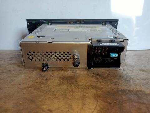 Foto 3ª: Sistema Audio Radio CD Bmw Serie 1 114 116D 2 16V DIESEL CAT 116CV (2004)
