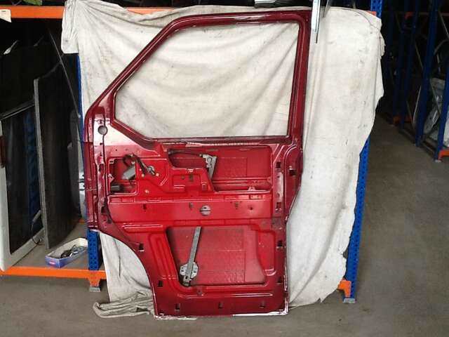 Foto 2ª: Puerta Delantera Derecha Volkswagen Transporter 1.9 TDI FURGON (1996)