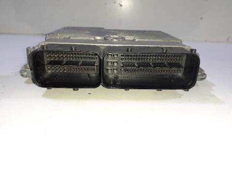 Foto 3ª: Centralita Motor ECU Skoda Rapid ACTIVE 105CV 77KW [CAYC] (2015)