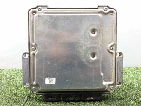 Foto 2ª: Centralita Motor ECU Opel Vivaro 2.0 CDTI F7) 114CV 84KW FURGONETA [M9R E7] (2006)