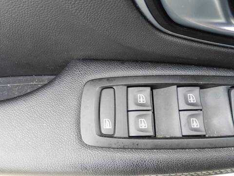 Foto 4ª: Botonera Elevalunas Renault Scenic BLACK EDITION 140CV 103KW IV [H5H B4] (2020)