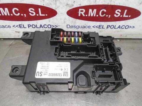 Caja Reles Fusibles Opel Corsa COSMO 80CV 59KW