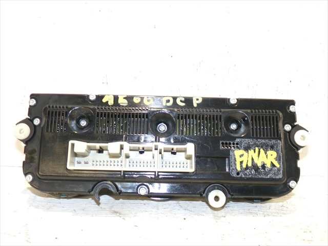 Foto 2ª: Mando Calefacción A. A. Volkswagen Golf 1.9 TDI SERIE 5, 2004-2008 [BKC] (2004)