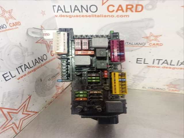 Caja Reles Fusibles Mercedes Clase C 160 C 200 CDI 204.007) BERLINA 136CV 100KW