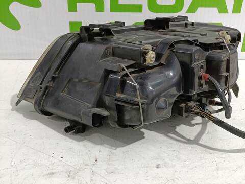 Foto 2ª: Faro Derecho Audi A6 2.5 TDI QUATTRO BERLINA 180CV 132KW [BAU] (2001)