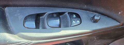 Botonera Elevalunas Nissan Pulsar SPORT EDITION 110CV 81KW