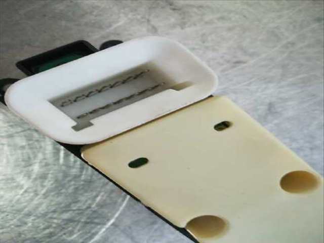 Foto 3ª: Botonera Elevalunas Mitsubishi Space Wagon 2.4 COOL 4X4 150CV 110KW [4G64] (1998)